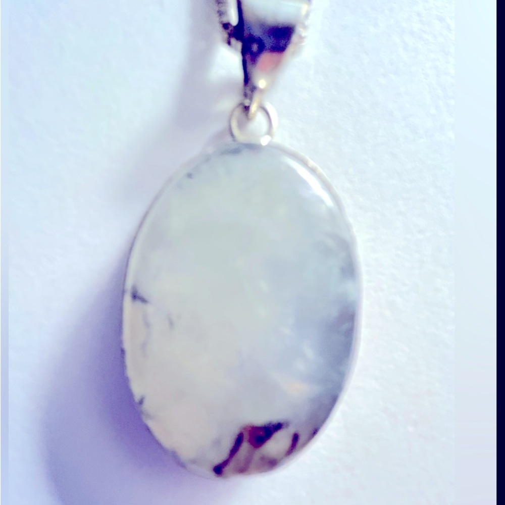 NWOT necklace Phrenite Stone Oval Pendant .925 Sterling Silverplate 18” Chain